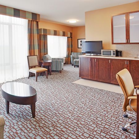 Holiday Inn Express & Suites Salinas By Ihg Екстер'єр фото