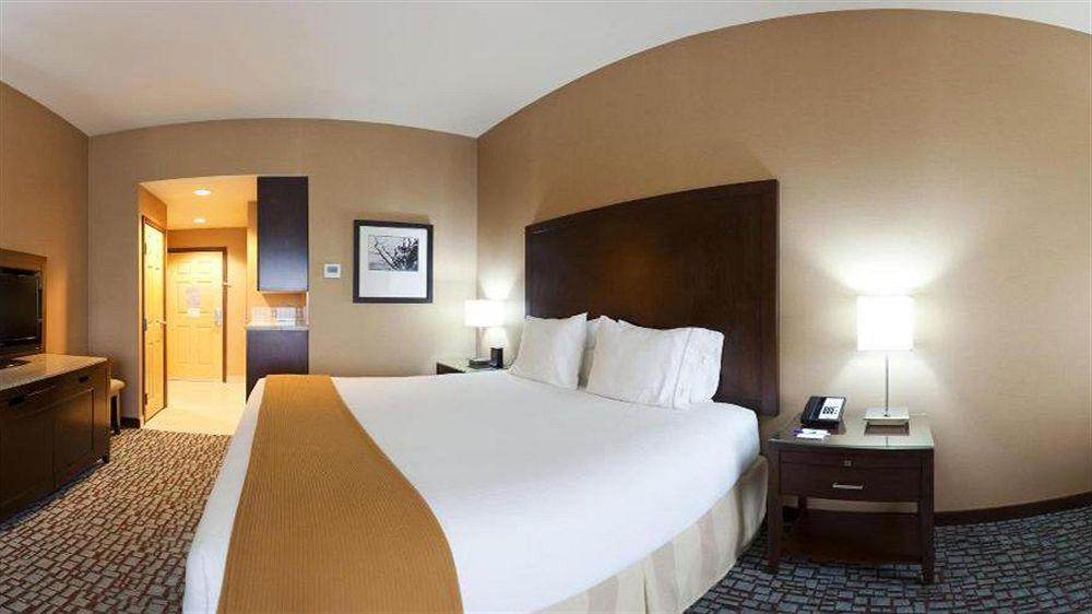 Holiday Inn Express & Suites Salinas By Ihg Екстер'єр фото