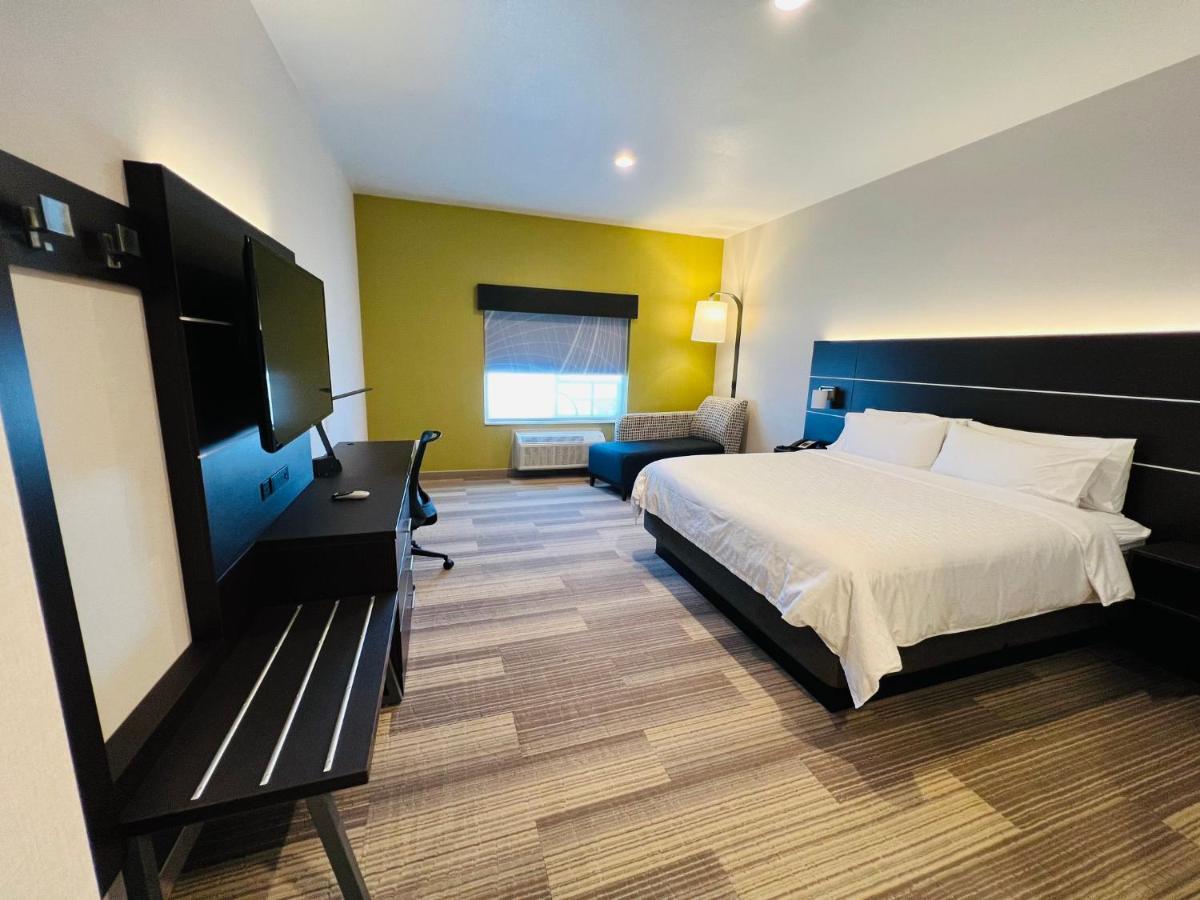 Holiday Inn Express & Suites Salinas By Ihg Екстер'єр фото