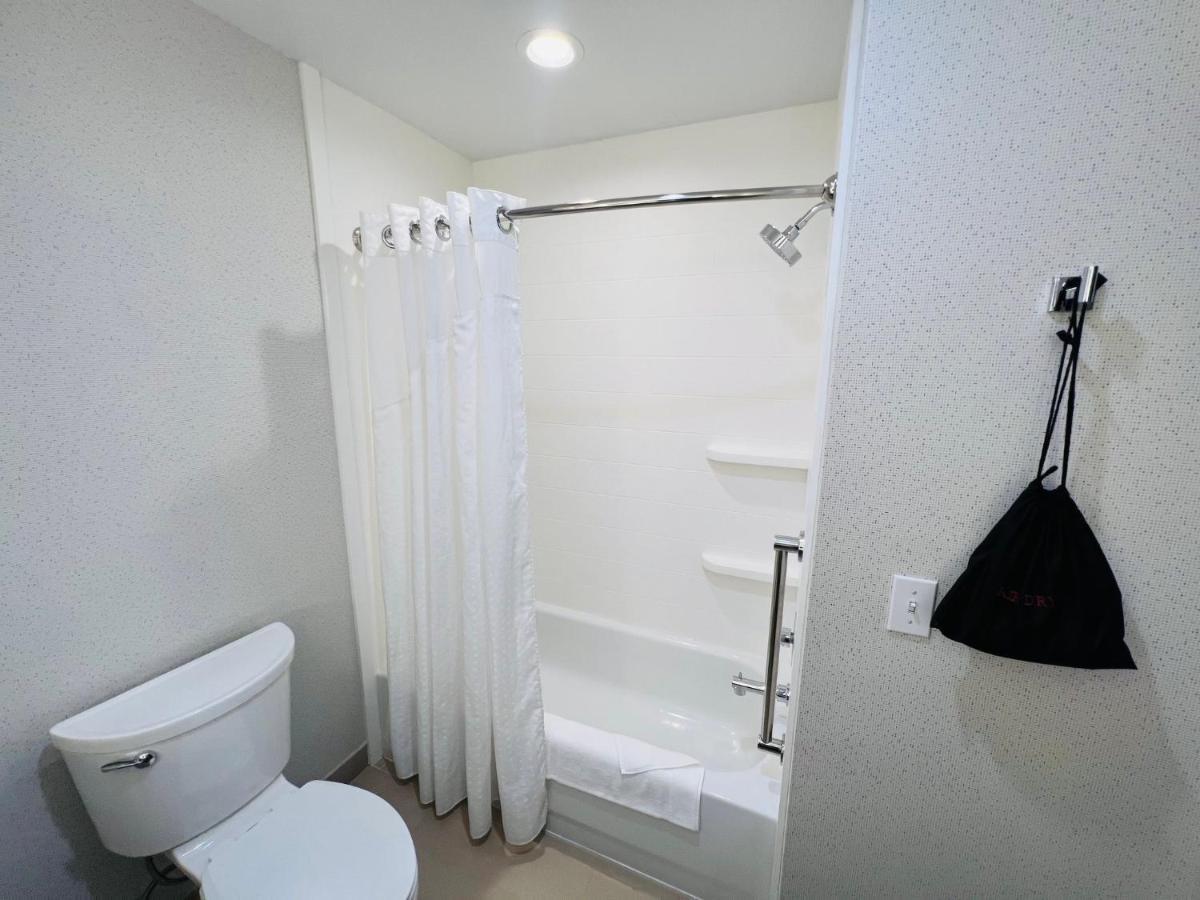 Holiday Inn Express & Suites Salinas By Ihg Екстер'єр фото