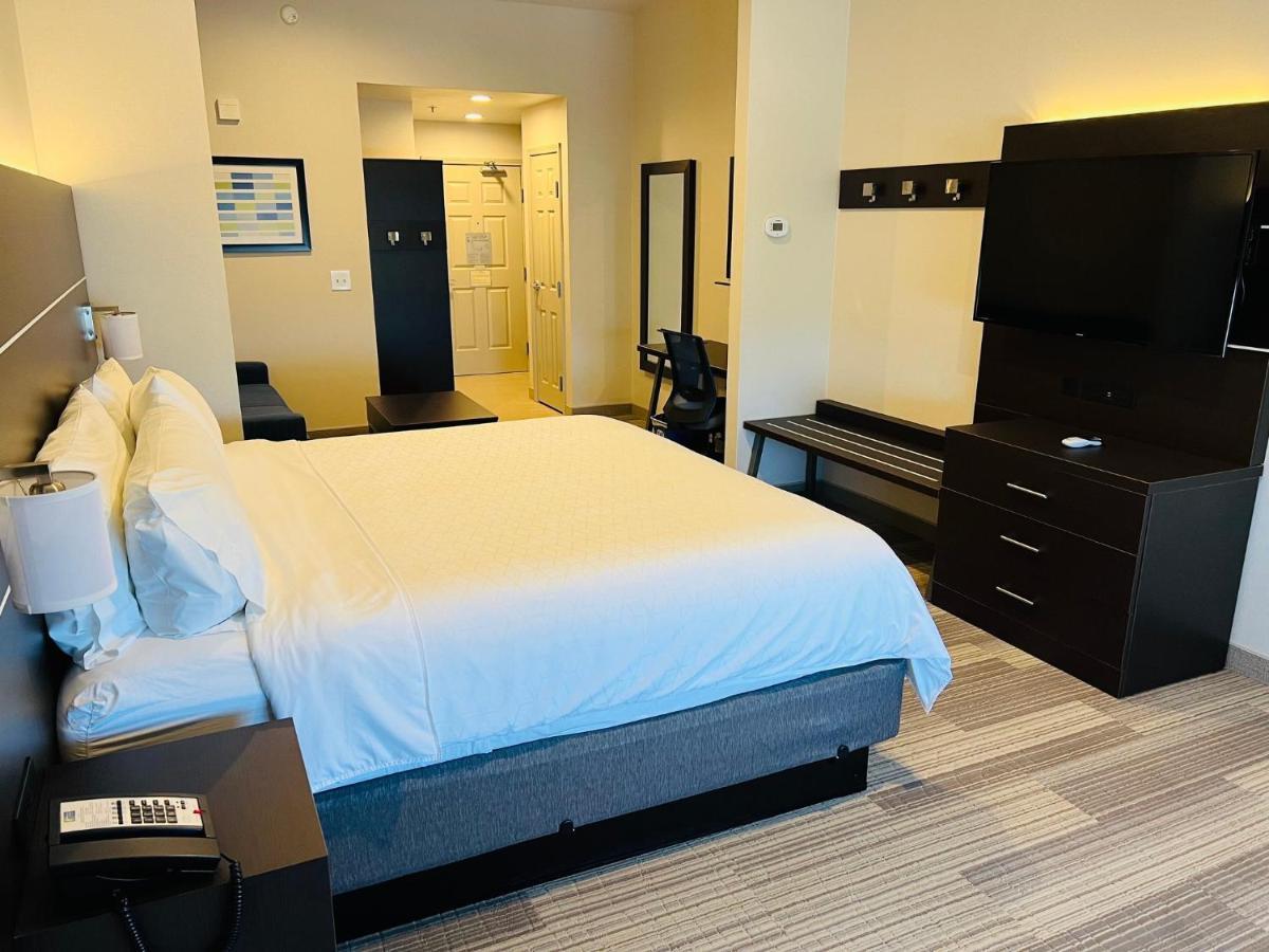 Holiday Inn Express & Suites Salinas By Ihg Екстер'єр фото
