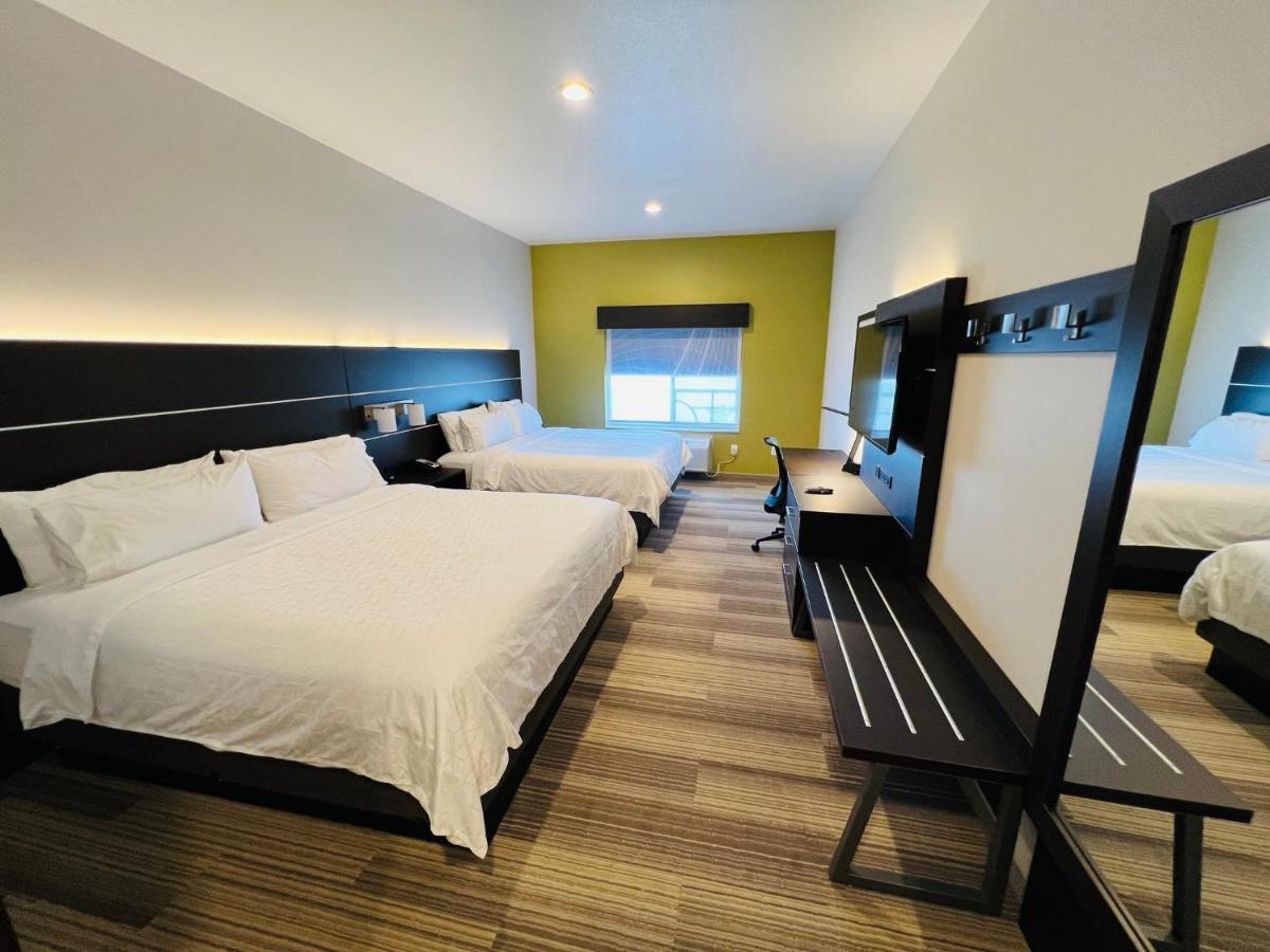 Holiday Inn Express & Suites Salinas By Ihg Екстер'єр фото